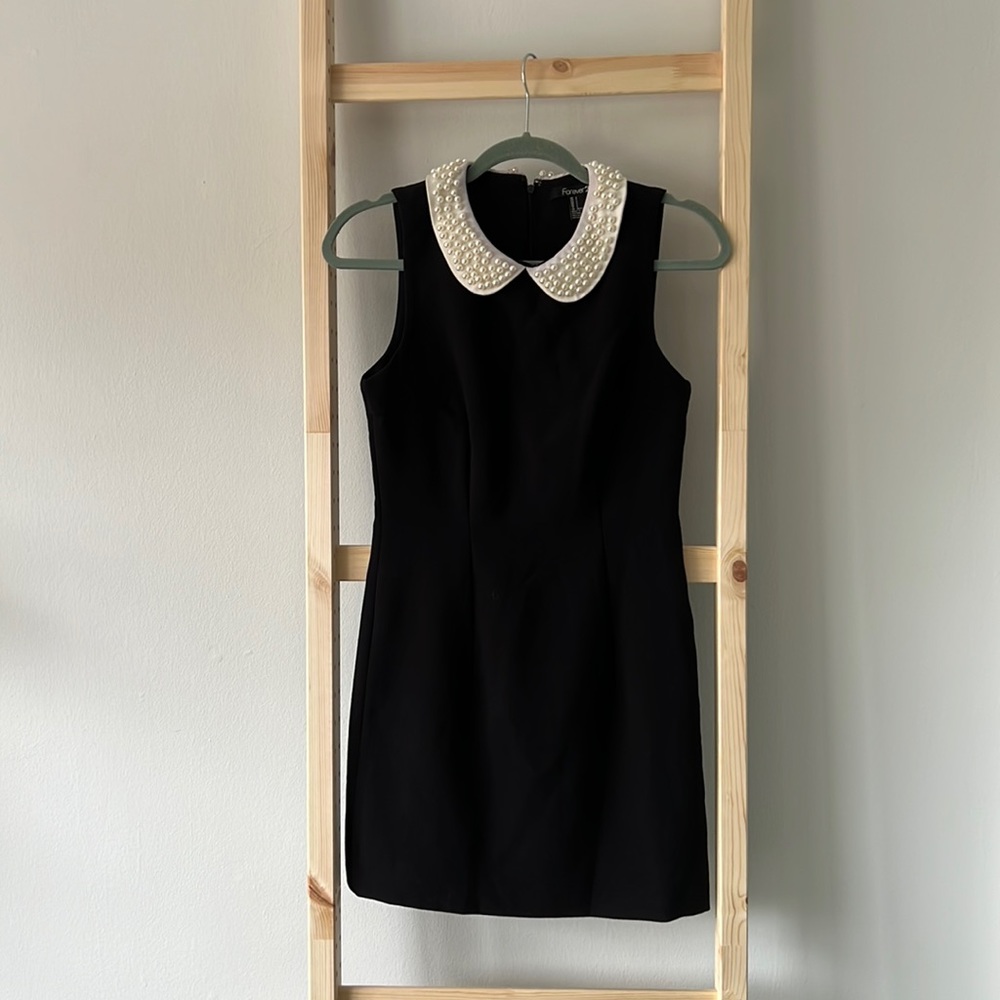 Forever 21 black pearl shift dress